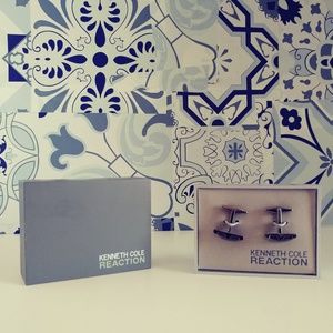 Kenneth Cole REACTION Men's new in box cufflinks